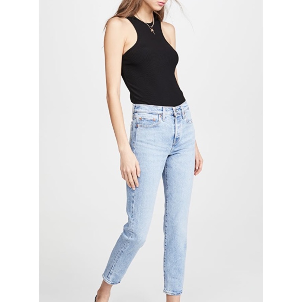 NWT Levi’s High Rise Wedgie Straight Jeans